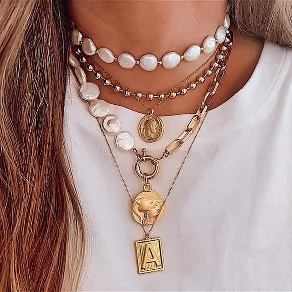 ⚜️[𝟯/$𝟮𝟴]⚜️NEW Flat Baroque Pearl Beaded Necklace - Picture 3 of 11